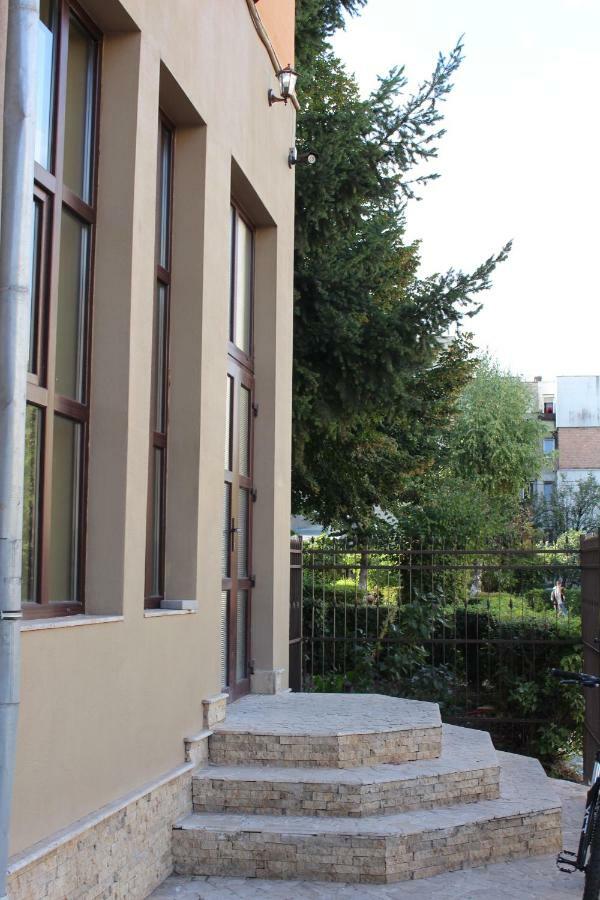 Rooms Cristian Deva Buitenkant foto