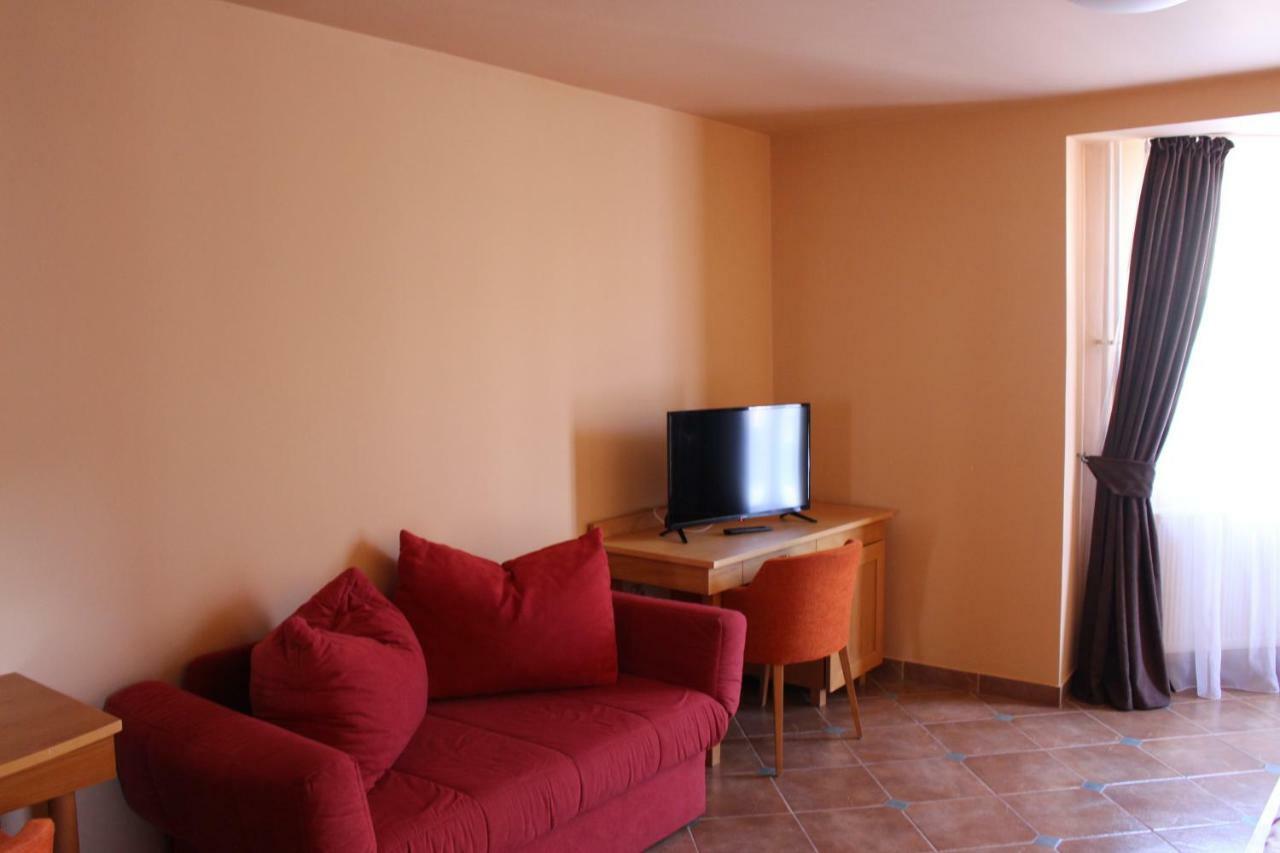 Rooms Cristian Deva Buitenkant foto