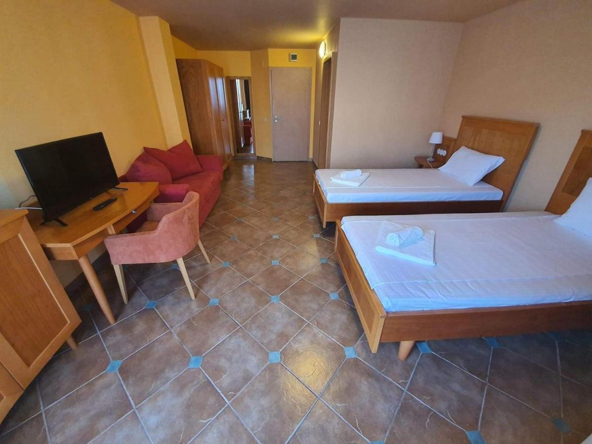 Rooms Cristian Deva Buitenkant foto